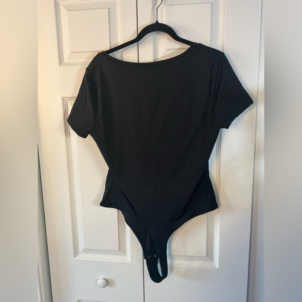 NWT Reoria short sleeve thong body suit - Picture 3 of 5